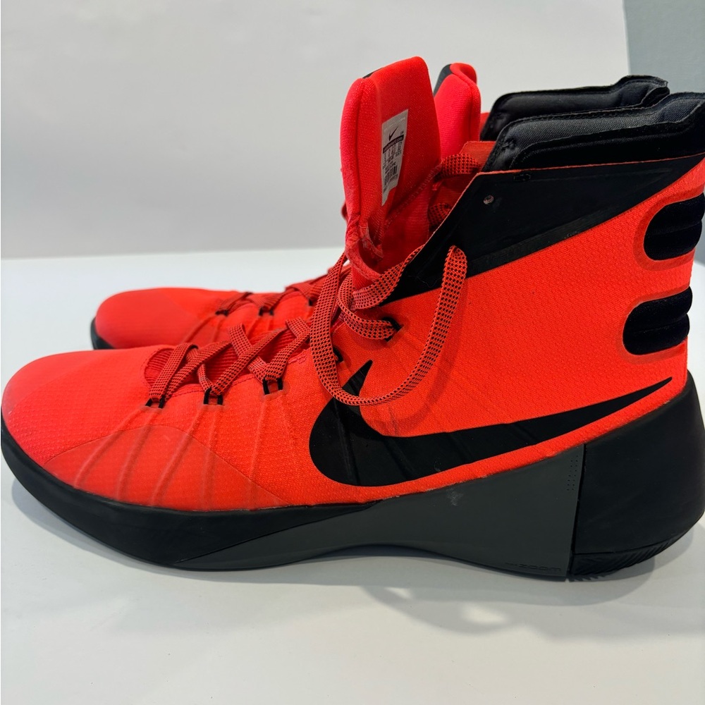 Men’s Nike Hyperdunk Bright Crimson Orange and Black Tennis Shoes -size 15